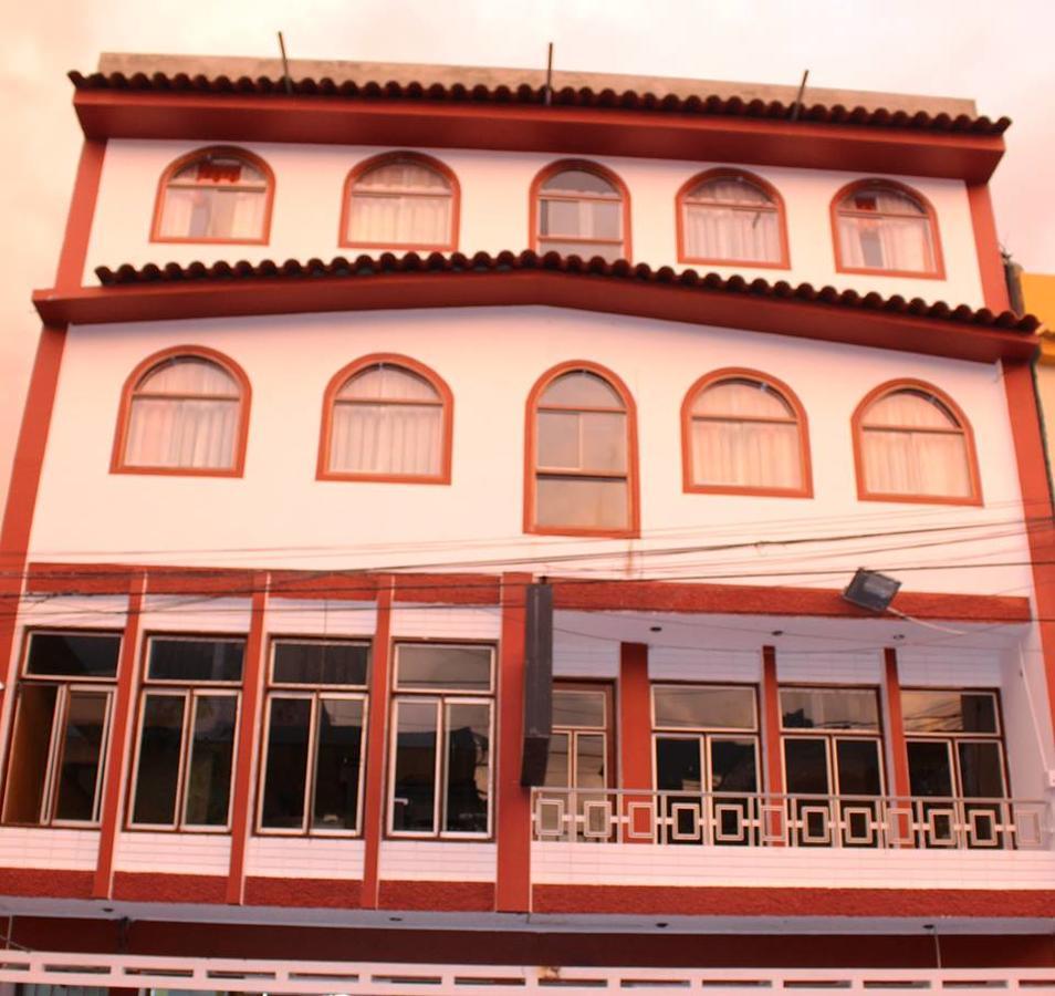 Amaru Hotel Huaraz エクステリア 写真